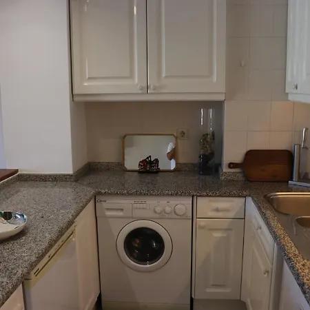 Confortable 1 Bedroom With Garage And Balcony * Oporto